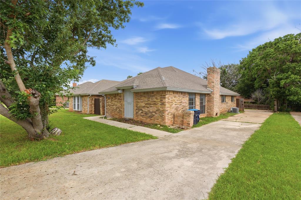 7217/7219 Fuller Circle