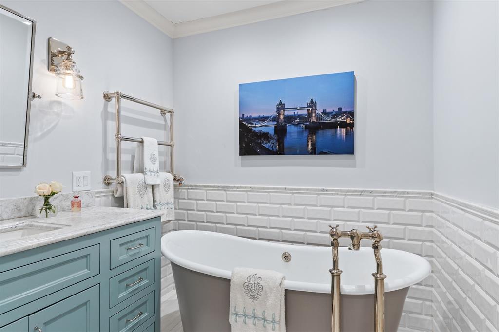 Russwood Acres 04 Inst - Residential