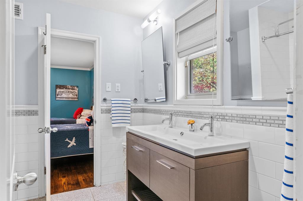 Russwood Acres 04 Inst - Residential