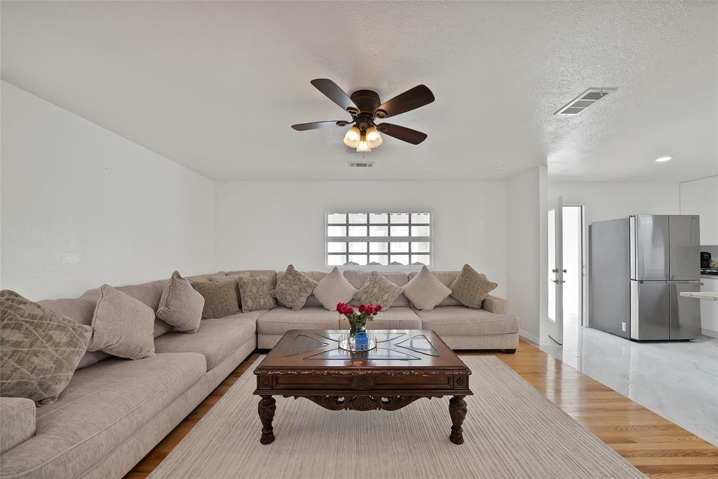 Lost Spurs Add - Residential