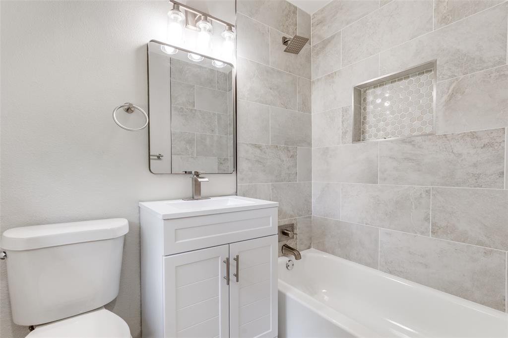 Cloverdale 05 Rev - Residential