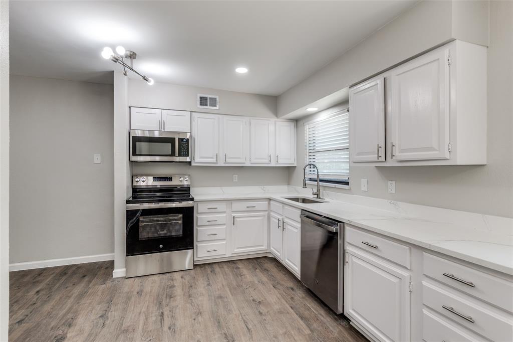 Cloverdale 05 Rev - Residential