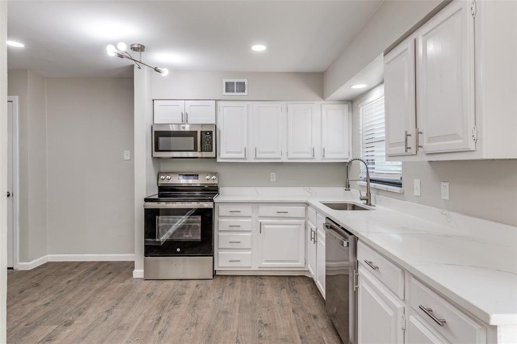 Cloverdale 05 Rev - Residential