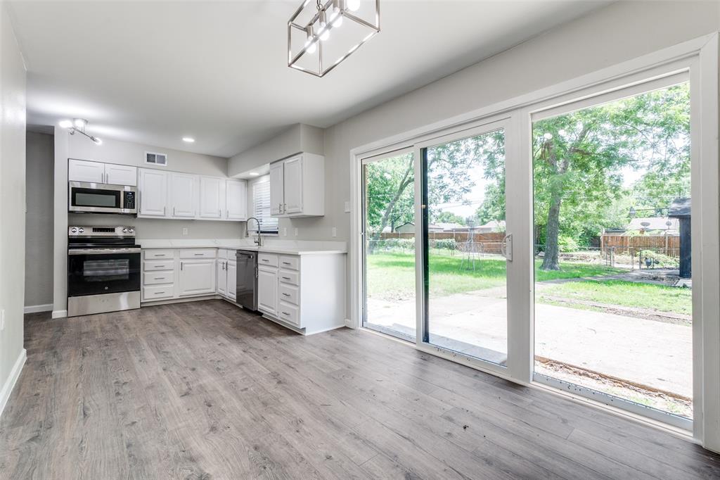 Cloverdale 05 Rev - Residential