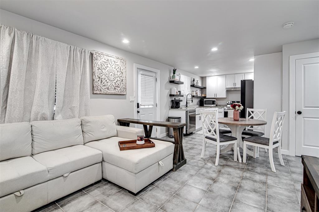 Dragoo Add - Residential