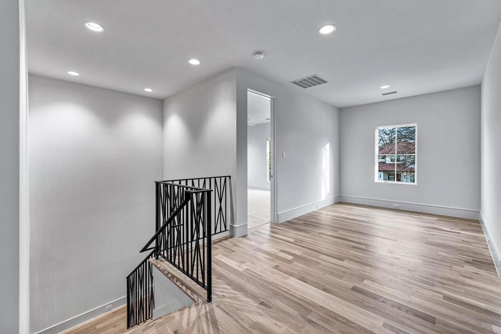 Preston Hills 04 Rev - Residential