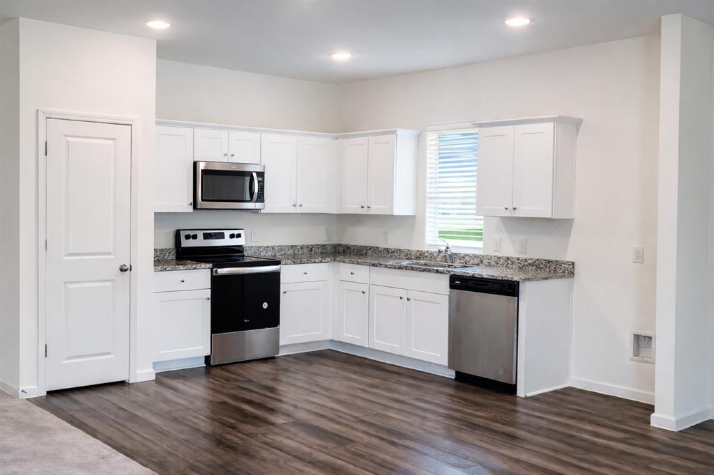 Mcpherson Village Add - Residential