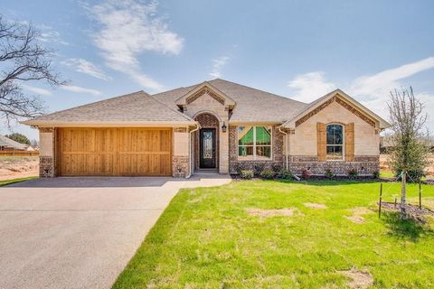 1024 Anna Circle Granbury TX 76048