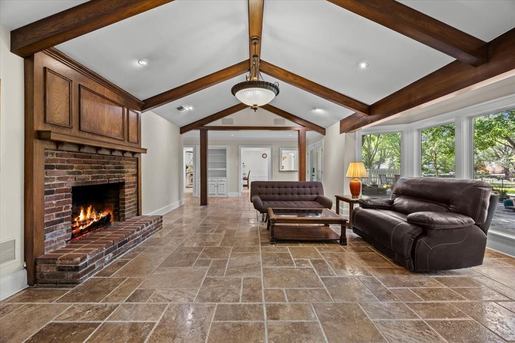 2528 Stone Creek Drive