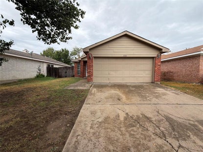 1033 Olivewood Ln – Investment Home