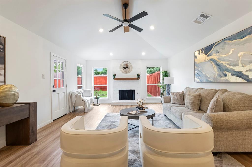 336 Lakewood Court