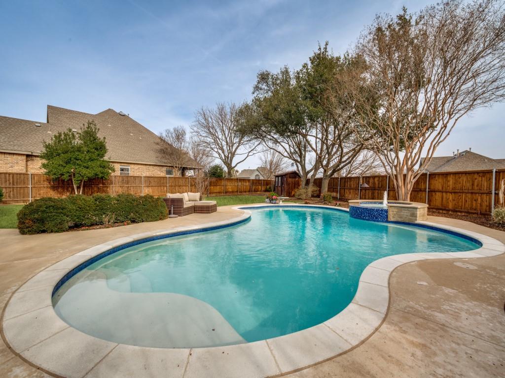 8600 Forsythia Drive