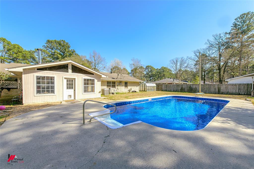 Springhill, Louisiana 71075, United States, 2 Bedrooms Bedrooms, ,2 BathroomsBathrooms,Residential,Active,88734