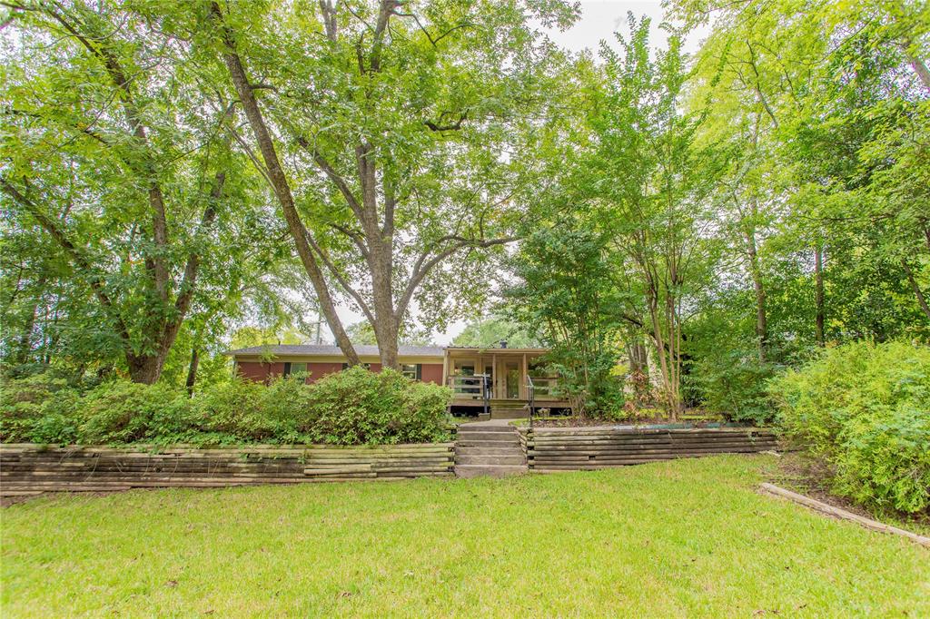 Henderson, Texas 75654, United States, 3 Bedrooms Bedrooms, ,2 BathroomsBathrooms,Residential,Pending,207111