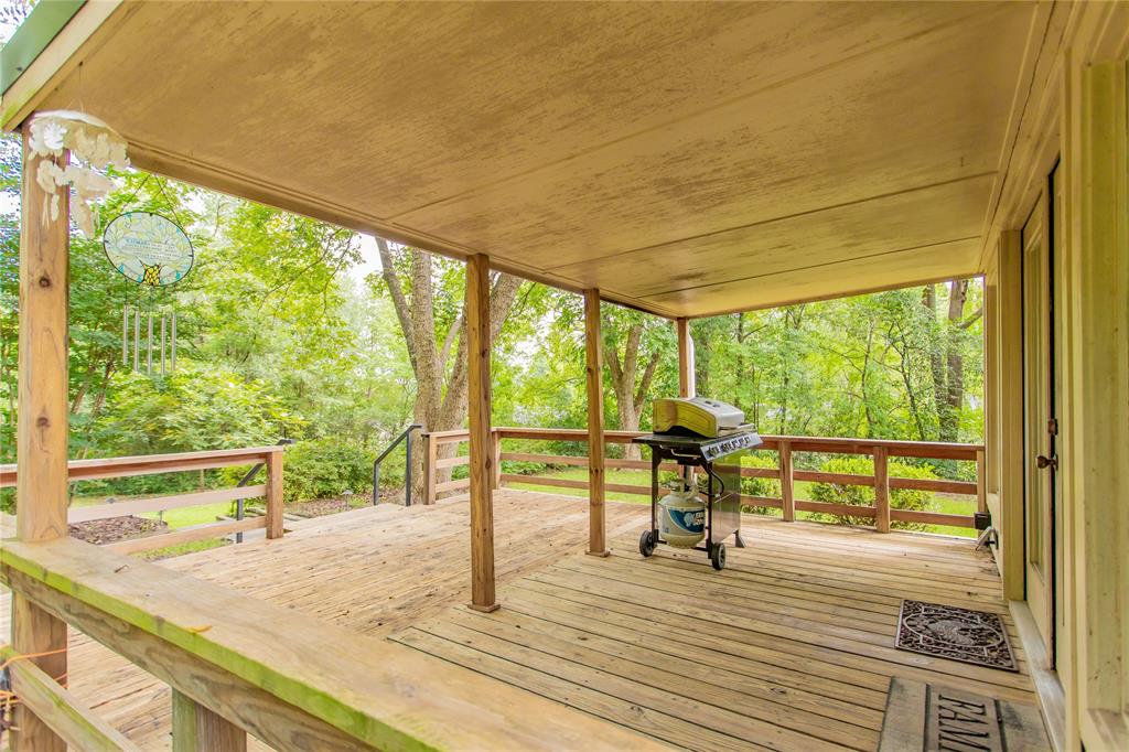 Henderson, Texas 75654, United States, 3 Bedrooms Bedrooms, ,2 BathroomsBathrooms,Residential,Pending,207111