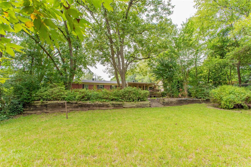 Henderson, Texas 75654, United States, 3 Bedrooms Bedrooms, ,2 BathroomsBathrooms,Residential,Pending,207111