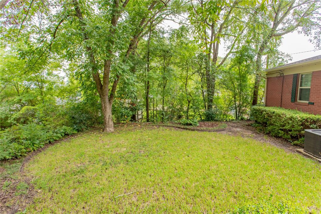 Henderson, Texas 75654, United States, 3 Bedrooms Bedrooms, ,2 BathroomsBathrooms,Residential,Pending,207111