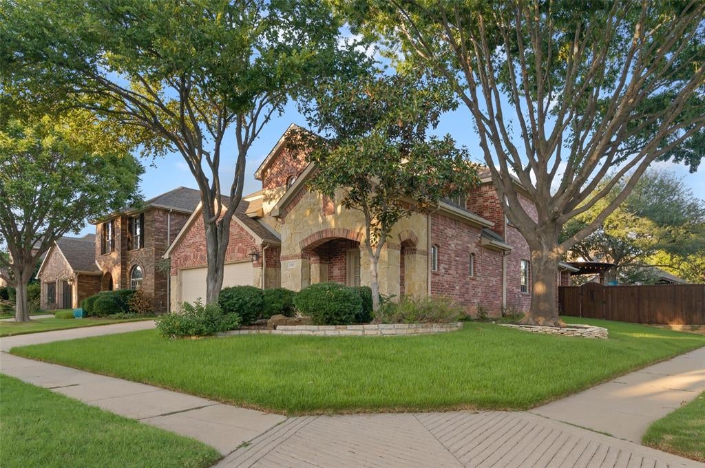 3500 Nandina Drive