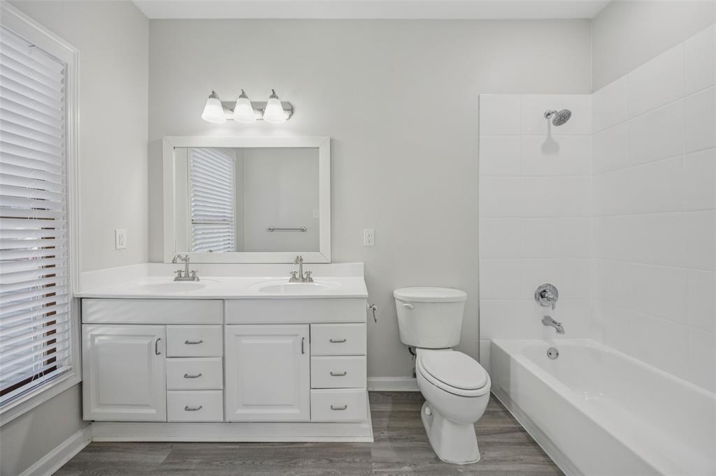 Lawn Place Add - Residential