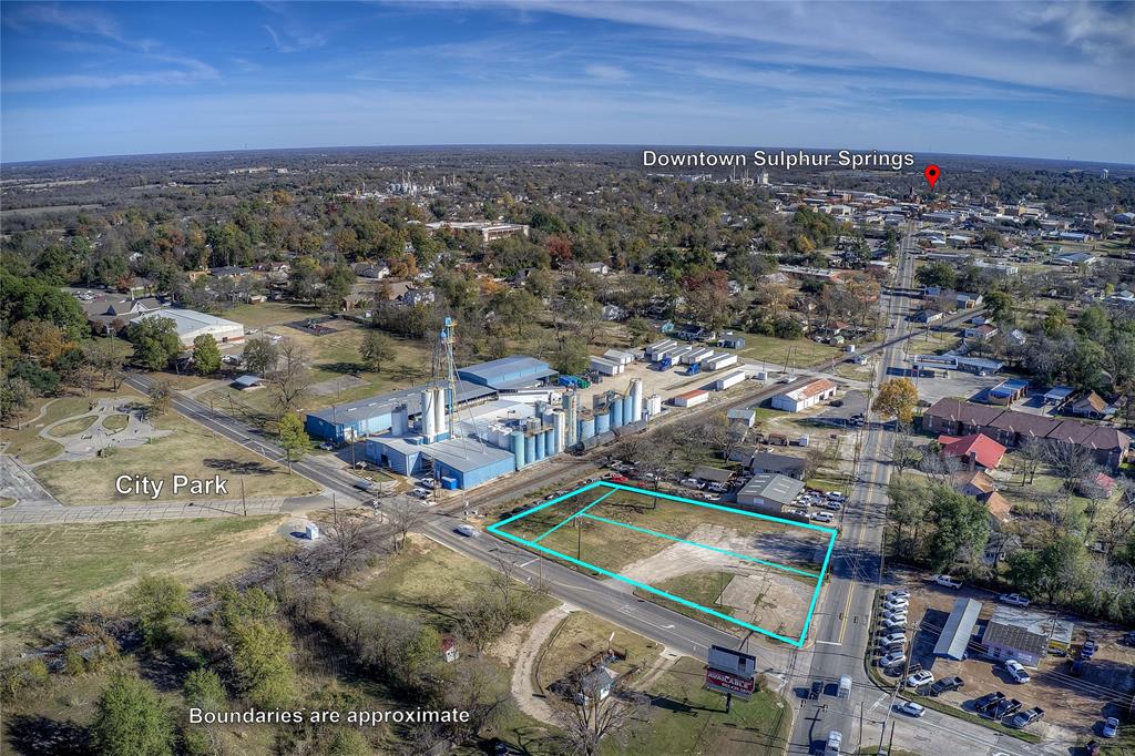 town - Commercial Sale