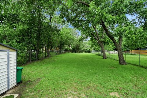 Tiny photo for 317 S Walker Street, Mesquite, TX 75149 (MLS # 21250198)