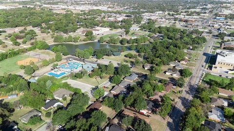 Tiny photo for 317 S Walker Street, Mesquite, TX 75149 (MLS # 21250198)