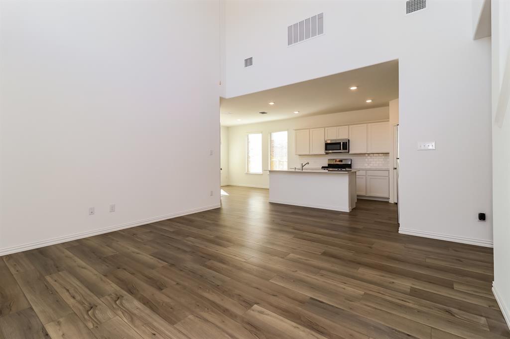 Northpointe Ph 6 - Residential Lease