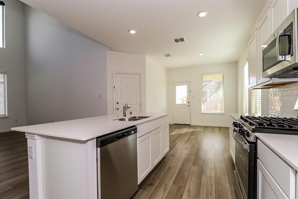 Northpointe Ph 6 - Residential Lease