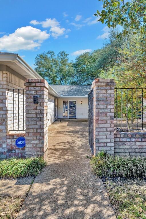 4552 Westchester Drive