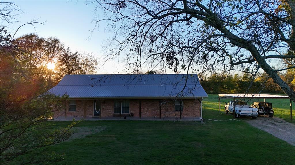 5913 Farm Road 1528