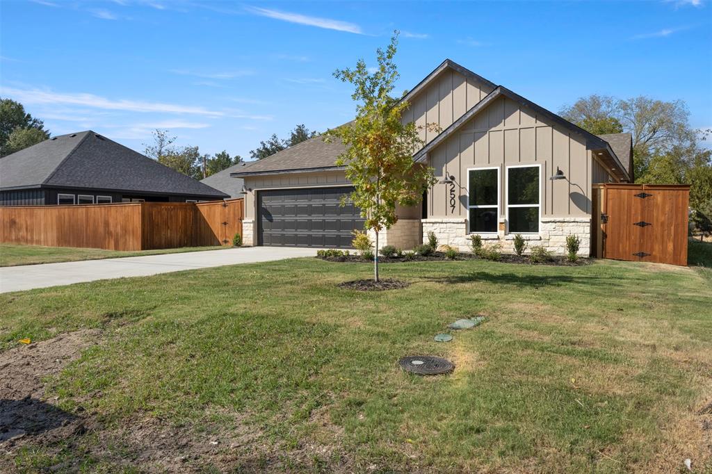 2507 Picadilly Boulevard