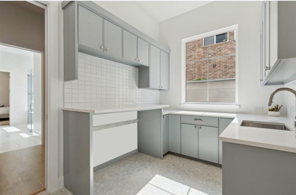 Midway Manor - Residential