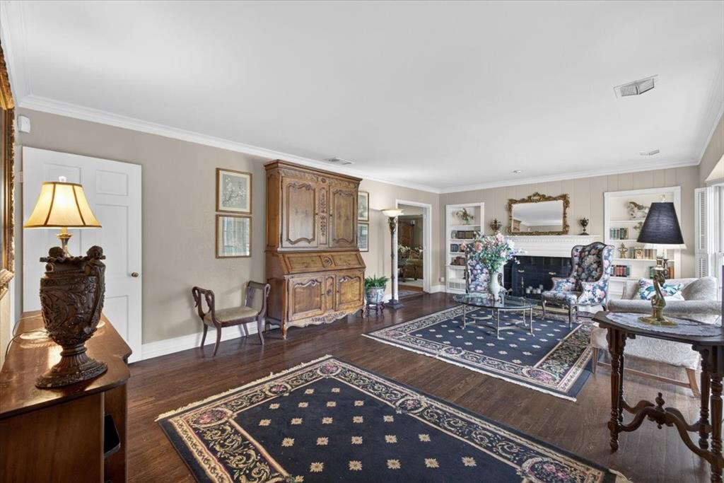 3505 White Settlement Road