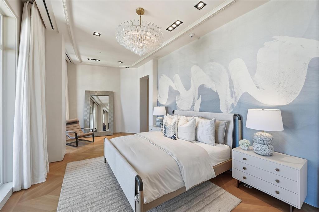 Tower & Regency Row Residence Condo - Residential