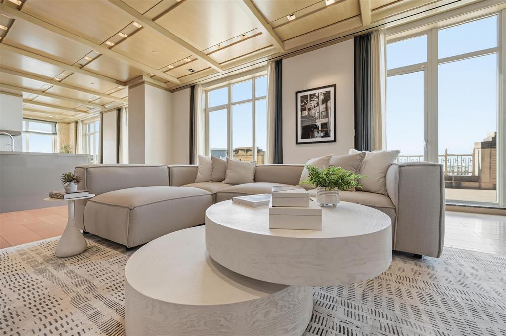 Tower & Regency Row Residence Condo - Residential