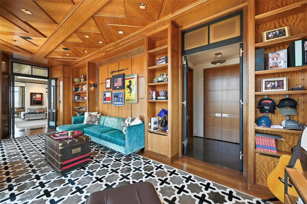 Tower & Regency Row Residence Condo - Residential