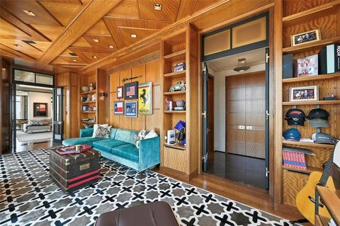 Tiny photo for 2555 N Pearl Street #2200, Dallas, TX 75201 (MLS # 21009796)