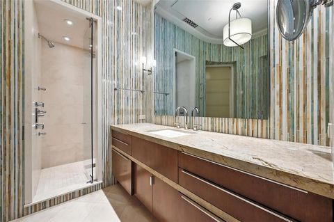 Tiny photo for 2555 N Pearl Street #2200, Dallas, TX 75201 (MLS # 21009796)