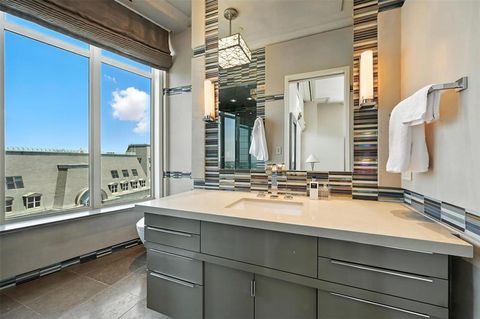 Tiny photo for 2555 N Pearl Street #2200, Dallas, TX 75201 (MLS # 21009796)