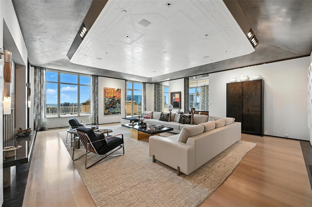 Tower & Regency Row Residence Condo - Residential