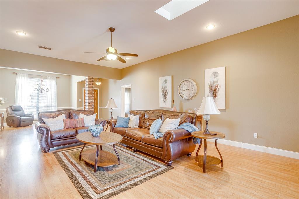 Shane Meadow Add - Residential