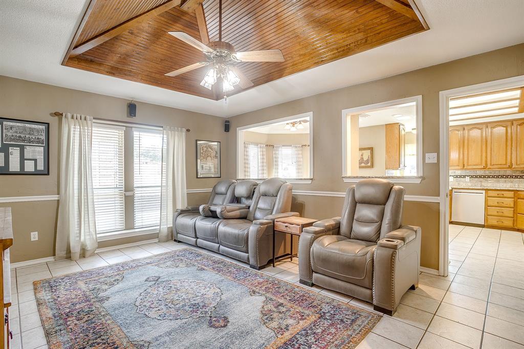 Shane Meadow Add - Residential