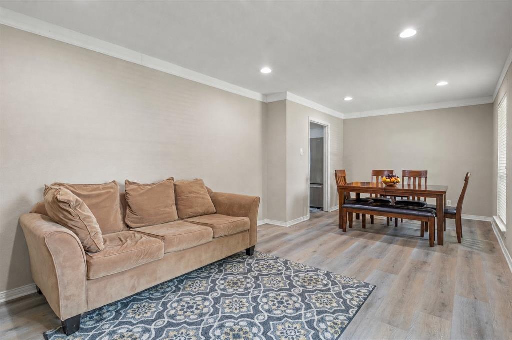 1506 Lexington Drive