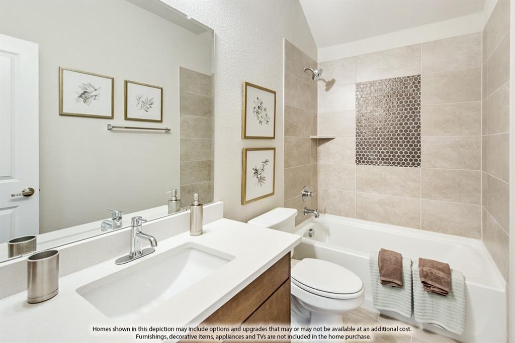 8221 Korat Vista