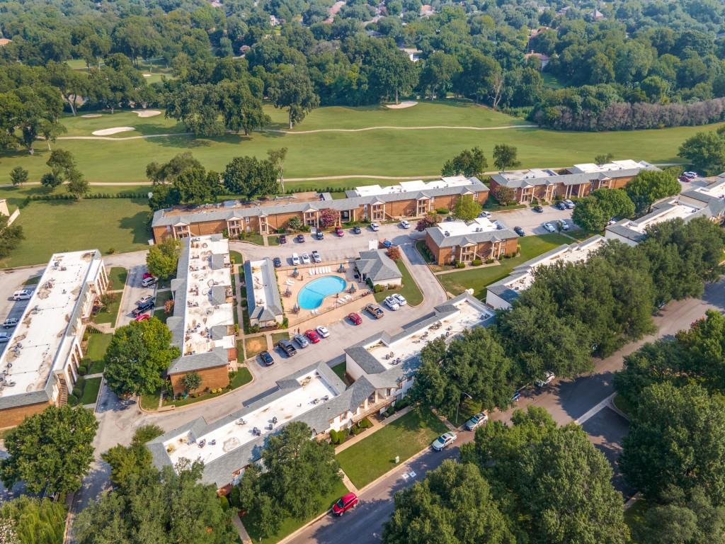 Ridglea Estate Condo - Residential