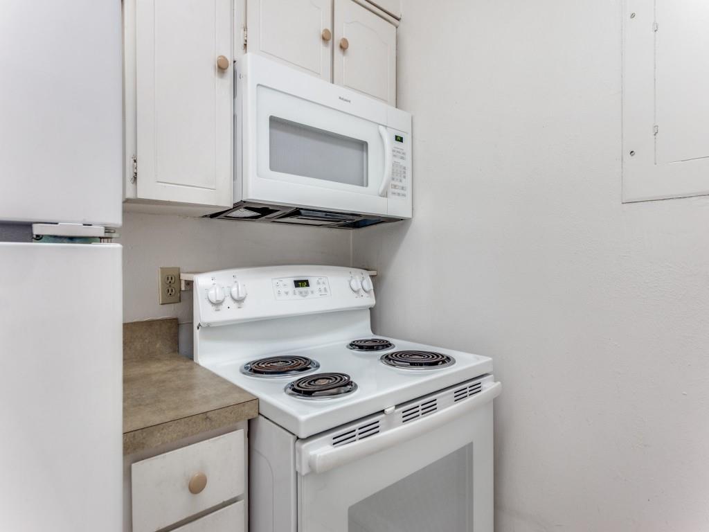 Ridglea Estate Condo - Residential