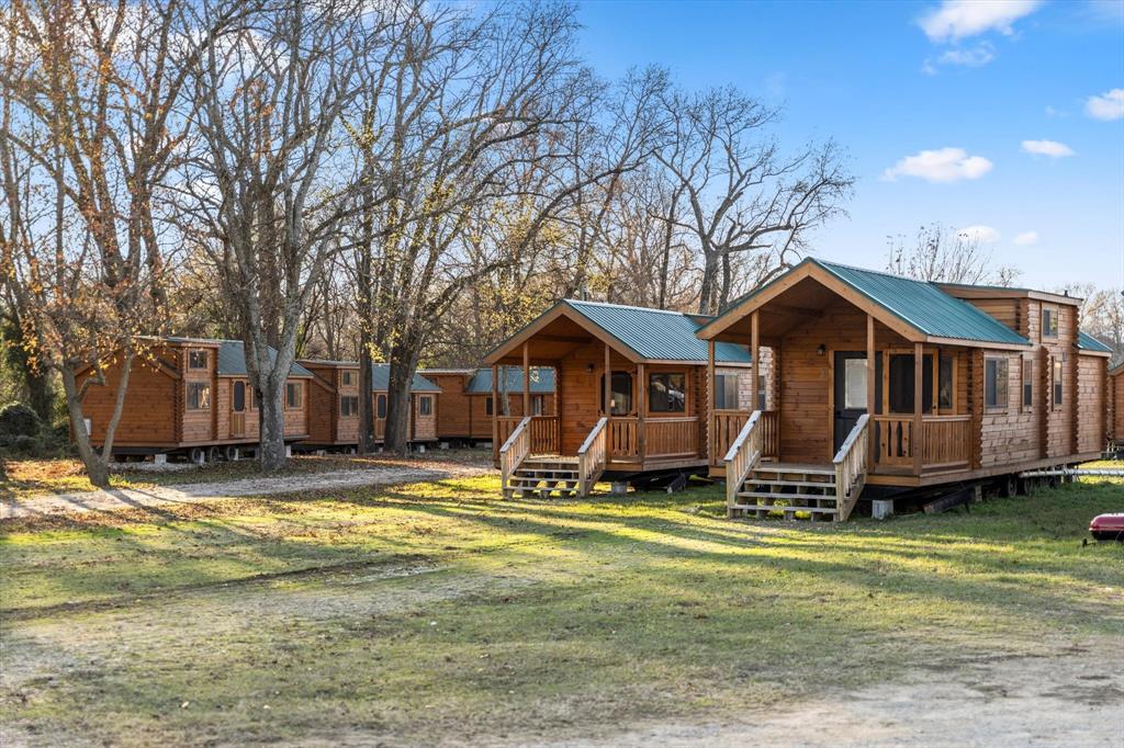 1482 Farm Road 3417