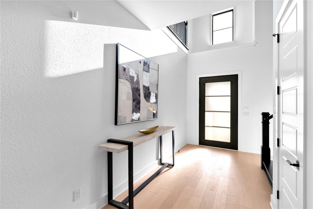 10437 Milkweed Court