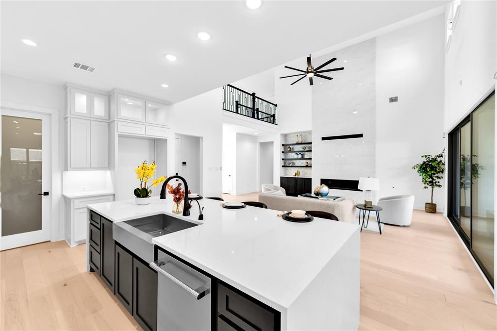 10437 Milkweed Court