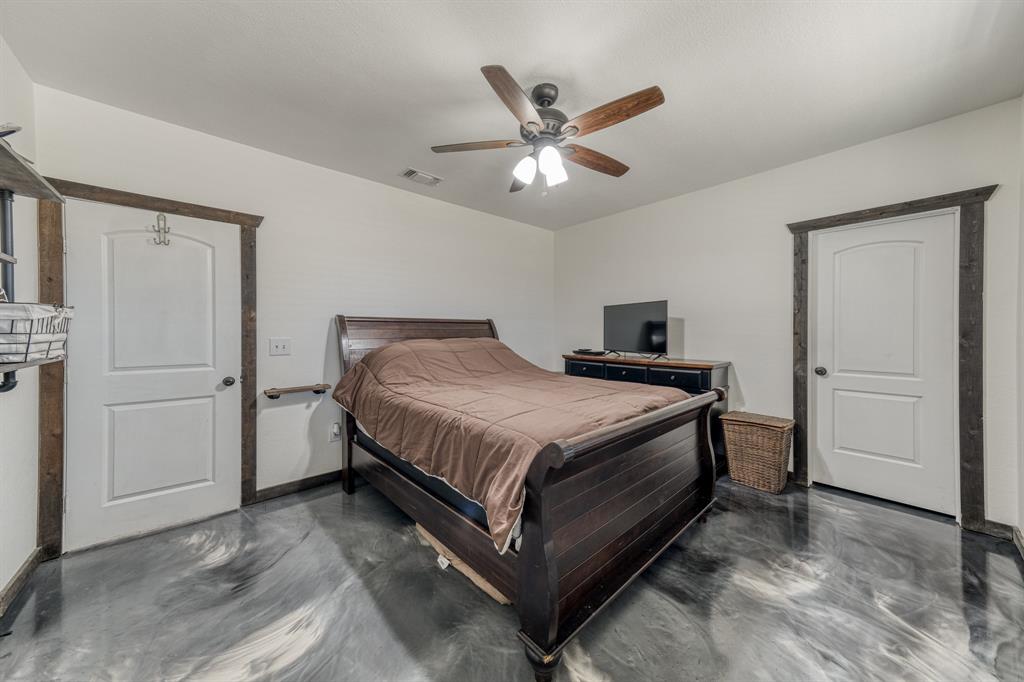 T & P Rr Co Surv Abs 1484 Sec - Residential